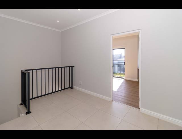 3 BEDROOM TOWNHOUSE TO LET IN SANDOWN